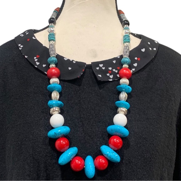 gladys thomar design Jewelry - Handmade and Vintage Resins Beads Statement Necklace